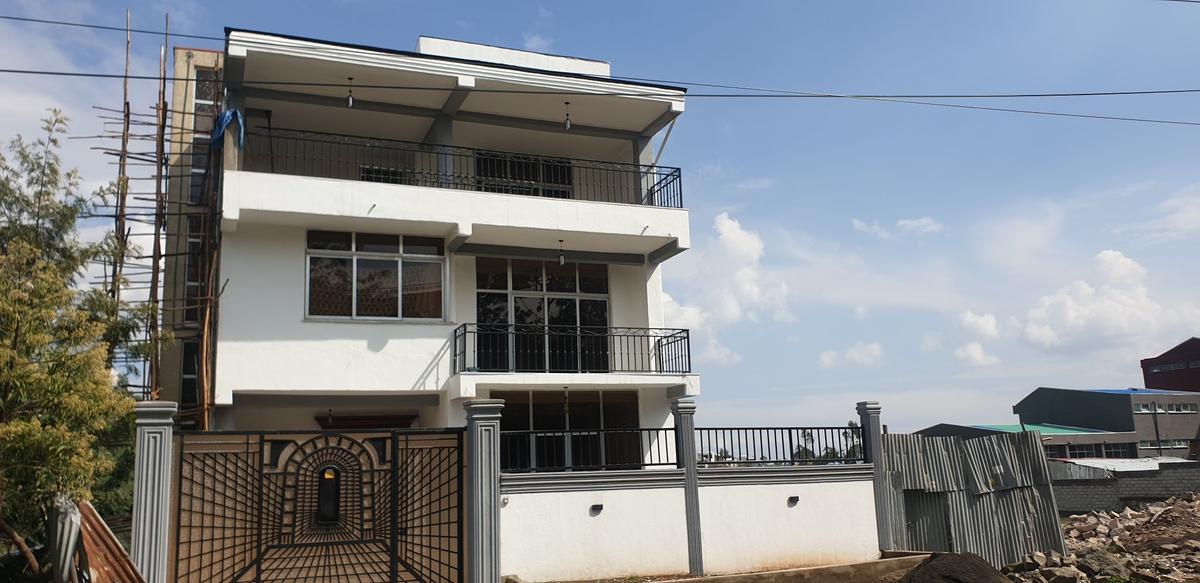 3 Bedroom Apartment / Flat for Sale in Bola
